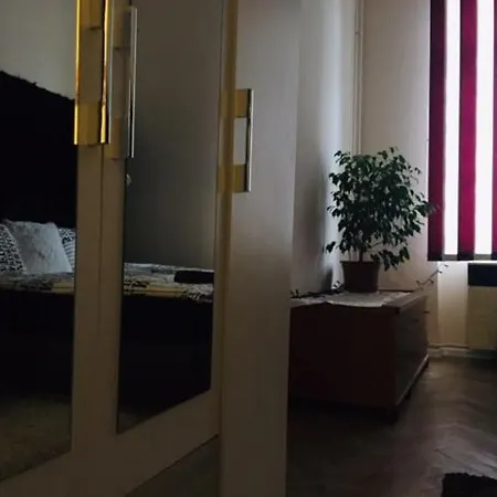 Kitty's Apartment Pecs